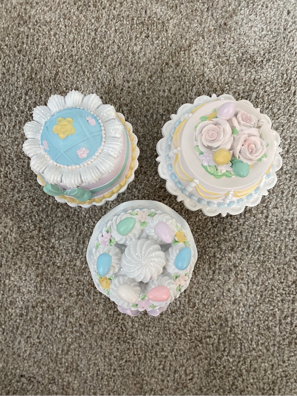 Sweet Treats Easter Cake Set of 3 - Picture 7 of 11